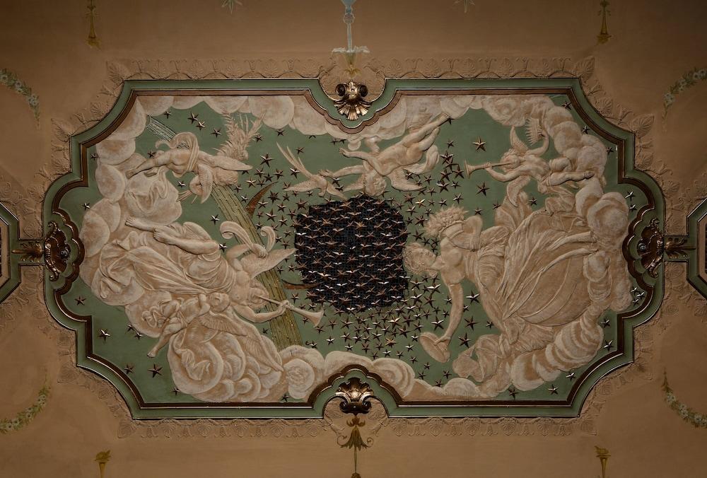 Hotel The Biltmore Angeles