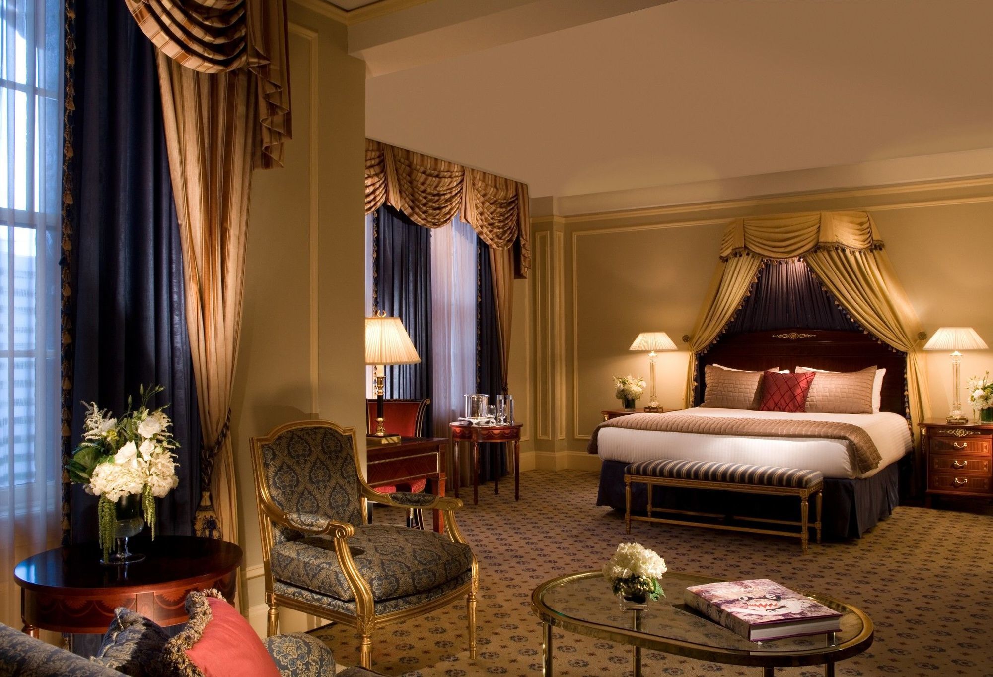 Hotel The Biltmore Angeles 4*