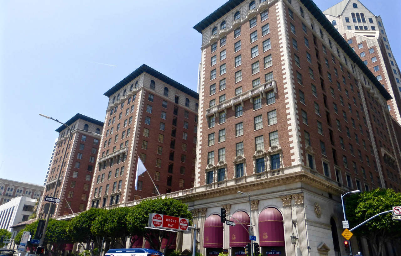 The Biltmore Angeles Hotel 4*